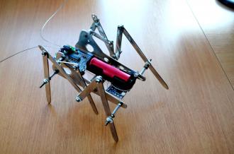 /Files/images/novini/2025/II_kvartal/_oblasniy_etap_vseukransko_vistavki-konkursu_CHILDTECHEXPO/Робот Lobsterbot Халявко Артем Чернігівська 4.JPG